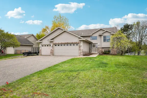 23092 Navajo ST NW, Saint Francis, MN 55070