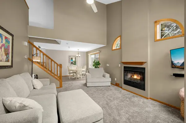 18081 Settlers WAY, Eden Prairie, MN 55347