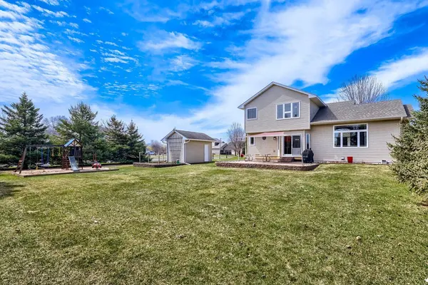 8302 Padre CIR NE, Otsego, MN 55330