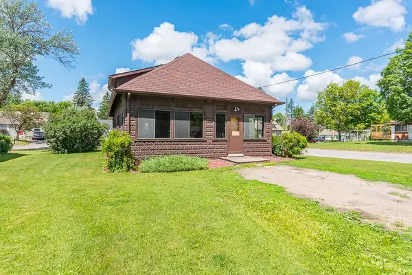 1303 S 8th ST, Brainerd, MN 56401