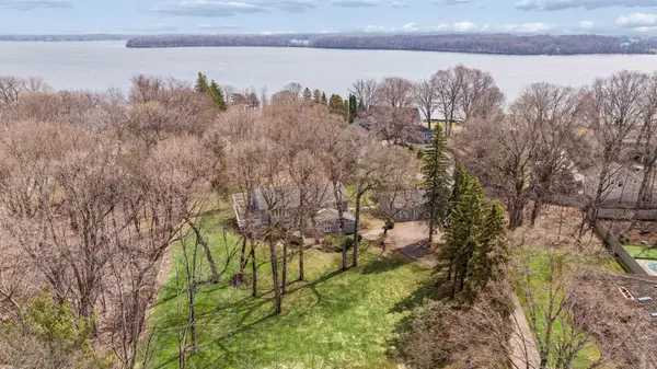 21XX Huntington Point RD E, Minnetonka Beach, MN 55391