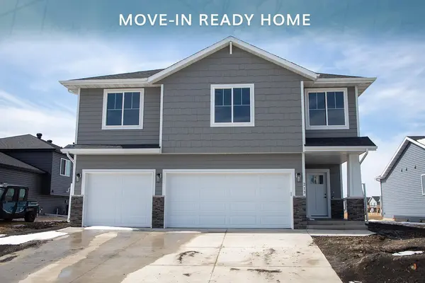 213 Lionheart DR,  Horace,  ND 58047