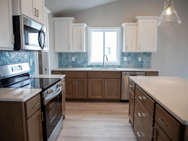 10219 73rd ST S, Horace, ND 58047