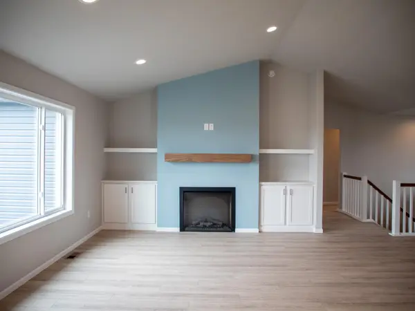 10219 73rd ST S, Horace, ND 58047