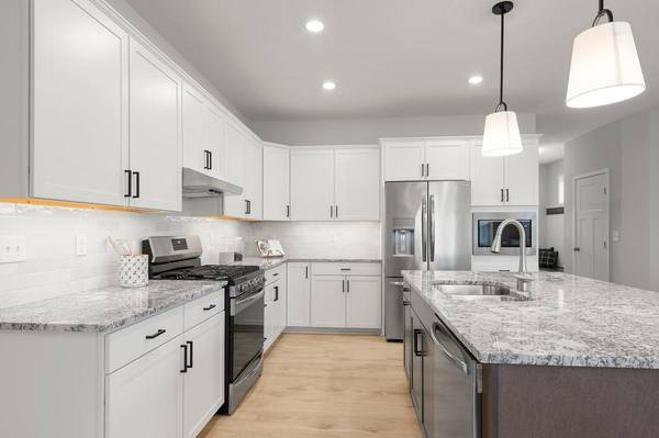 1103 Seurer ST, Elko New Market, MN 55054