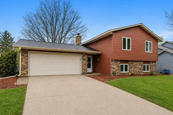 10408 Wyoming AVE S, Bloomington, MN 55438