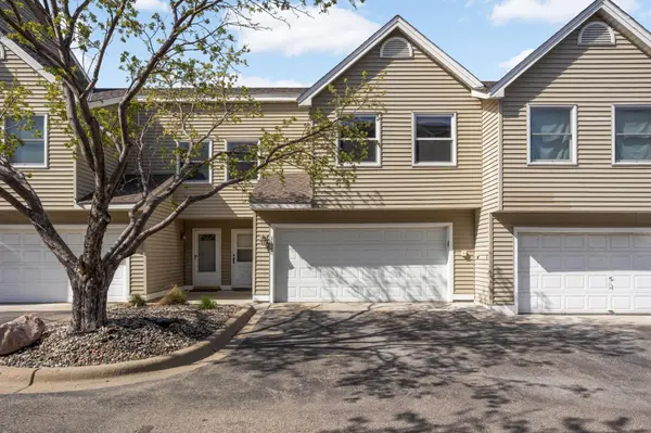 4127 Meadowlark PT, Eagan, MN 55122