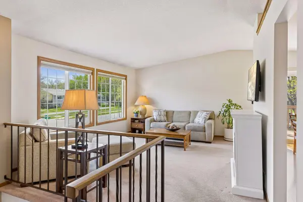 433 97th LN NE, Blaine, MN 55434