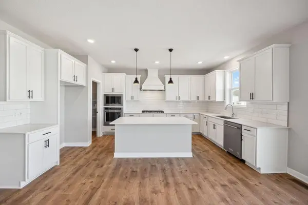 3781 Brookside DR, Chaska, MN 55318