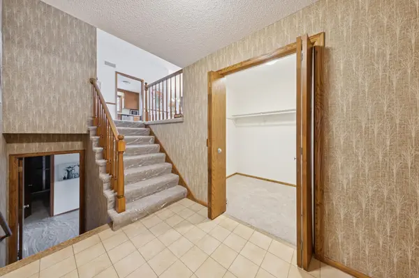 20856 Iran AVE, Lakeville, MN 55044