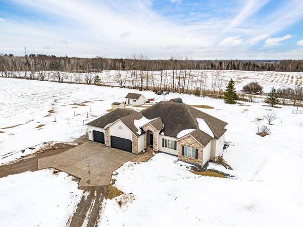 2542 Ziehl RD,  Carlton,  MN 55718