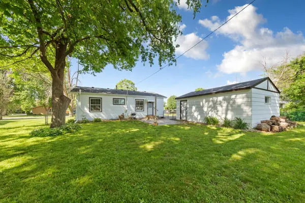 1213 Home PL, Faribault, MN 55021