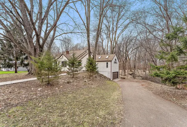 3923 Elmwood ST, Vadnais Heights, MN 55127