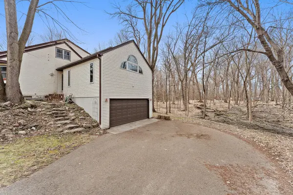 3923 Elmwood ST, Vadnais Heights, MN 55127