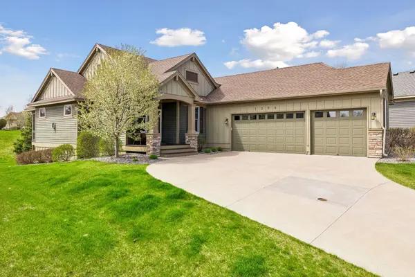 1396 Palisade PATH, Woodbury, MN 55129