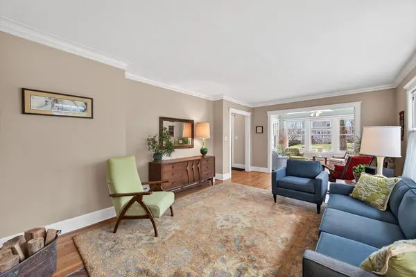 1397 Lincoln AVE, Saint Paul, MN 55105