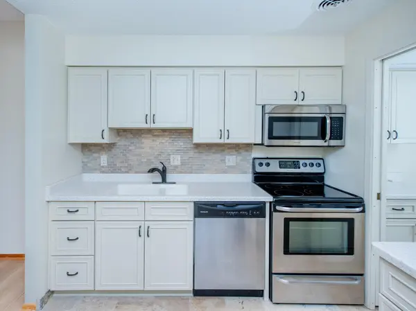 2275 Youngman AVE #306W, Saint Paul, MN 55116