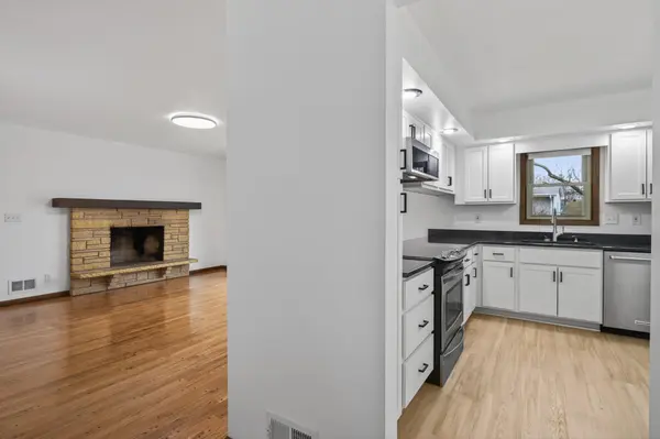 4608 W 99th ST, Bloomington, MN 55437