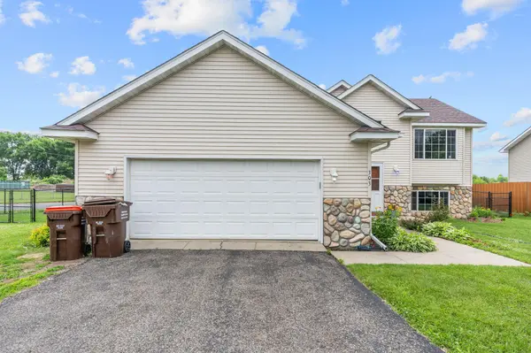 303 Bavaria LN, Waverly, MN 55390