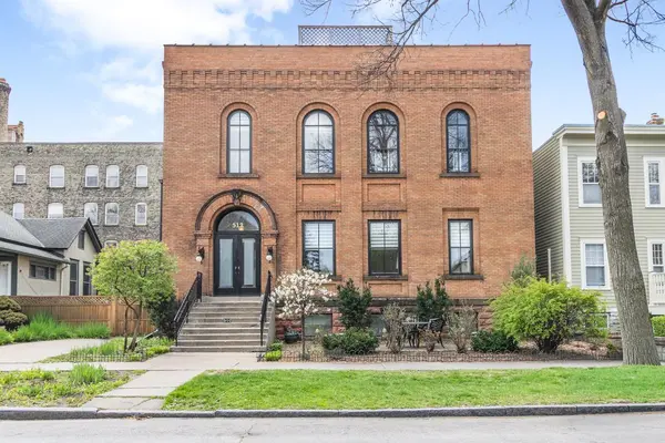 512 Laurel AVE #5, Saint Paul, MN 55102