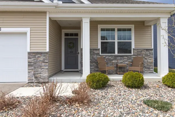 6676 Pine Arbor BLVD S, Cottage Grove, MN 55016