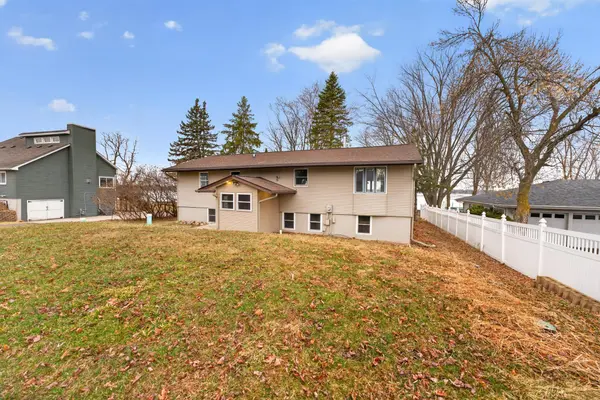 51470 Rush Lake TRL, Rush City, MN 55069