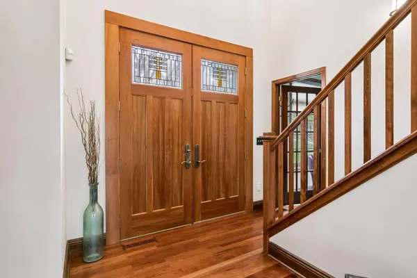 3701 Blackhawk RD, Eagan, MN 55122