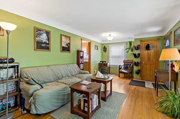 316 Layman LN, Bloomington, MN 55420