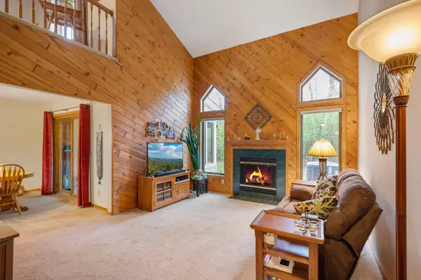 8693 Norway ST NW, Coon Rapids, MN 55433