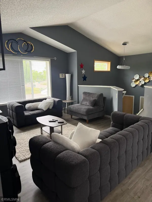 4665 Pondview DR, Big Lake, MN 55309