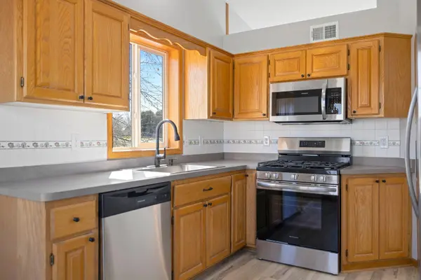29640 Broadway ST, Lindstrom, MN 55045