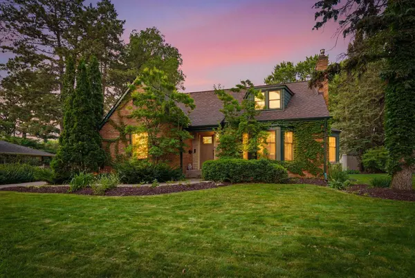 115 Blake RD S, Hopkins, MN 55343