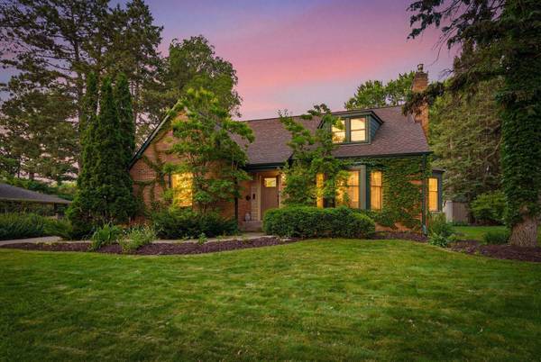 115 Blake RD S, Hopkins, MN 55343