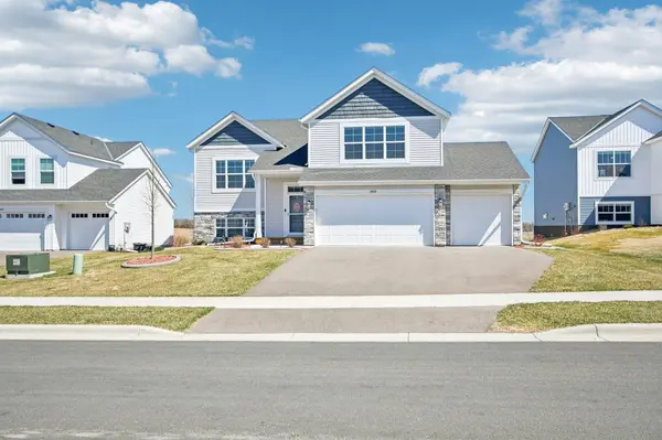 2439 Greenbriar LN, Buffalo, MN 55313