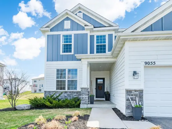 9055 Lakeside DR, Victoria, MN 55386