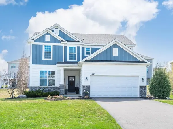 9055 Lakeside DR, Victoria, MN 55386