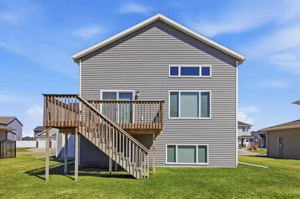 1125 29th AVE W, West Fargo, ND 58078