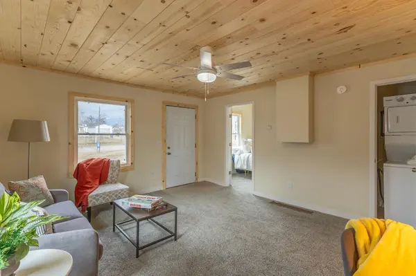 712 11th ST NW, Bemidji, MN 56601