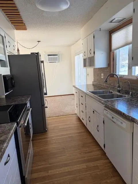 202 W Main ST, Battle Lake, MN 56515
