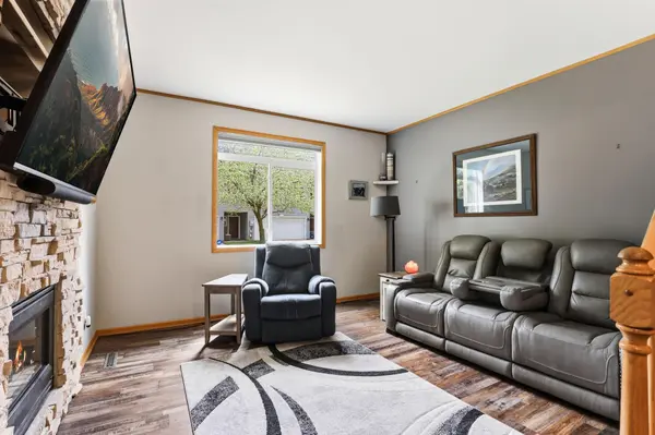 547 Woodduck DR #L, Woodbury, MN 55125