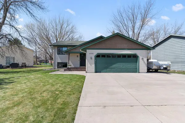 6055 Kalland DR NE, Albertville, MN 55301