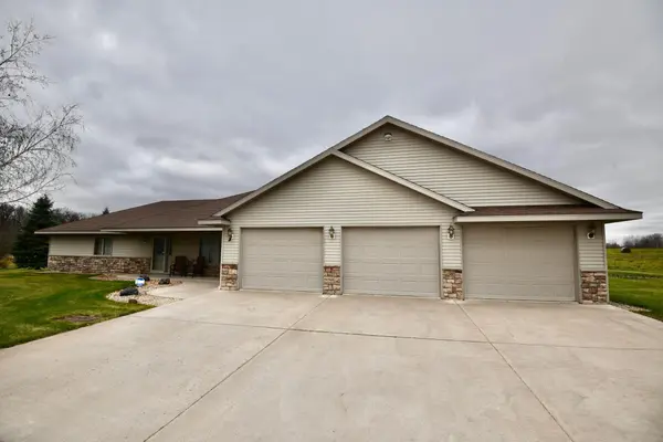 12221 85th AVE, Milaca, MN 56353