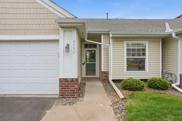 5792 Prairie Ridge DR #182, Shoreview, MN 55126