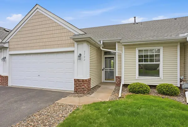 5792 Prairie Ridge DR #182, Shoreview, MN 55126