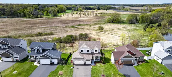2086 Chestnut St, Lino Lakes, MN 55038