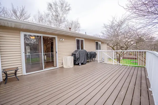 608 27th AVE SW, Willmar, MN 56201