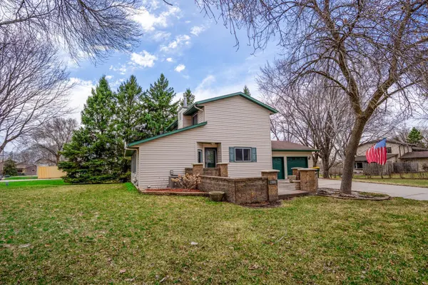 600 33rd ST NW, Willmar, MN 56201