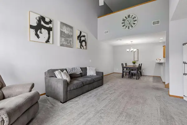 17168 Eagleview WAY #86, Farmington, MN 55024
