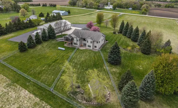 25900 Highview AVE, Farmington, MN 55024
