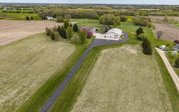 25900 Highview AVE, Farmington, MN 55024
